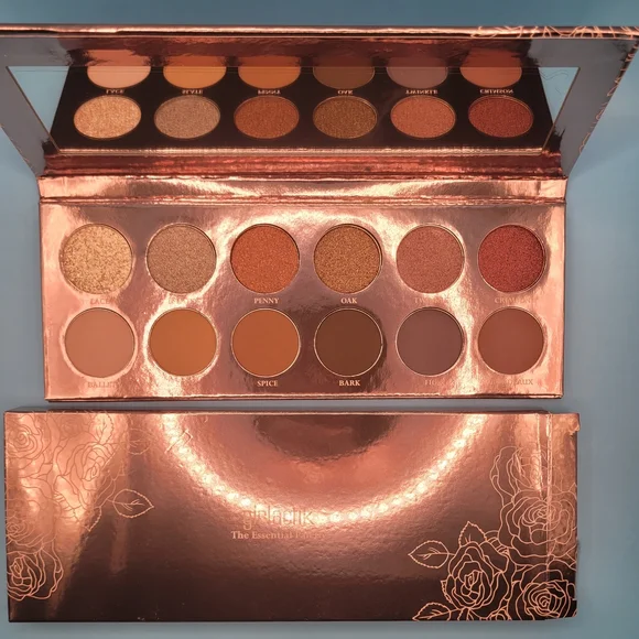 Girlactik The Essential Palette with Warm Tones Bundle - Picture 2 of 5